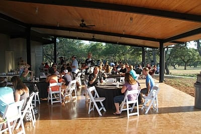 Hey Meadow Winery - covered patio