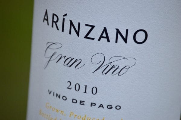 Arínzano Chardonnay label
