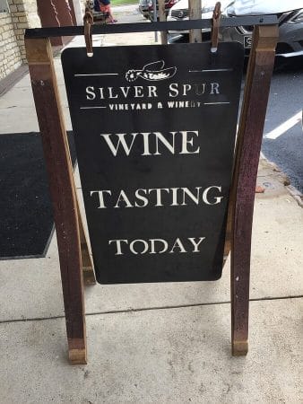 Silver Spur Winery sign