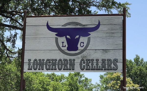 Longhorn Cellars sign