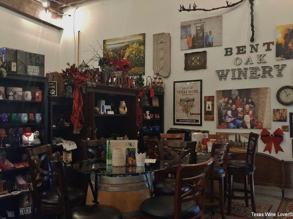 Bent Oak Winery tasting room