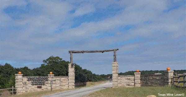 Stoneledge Winery entrance